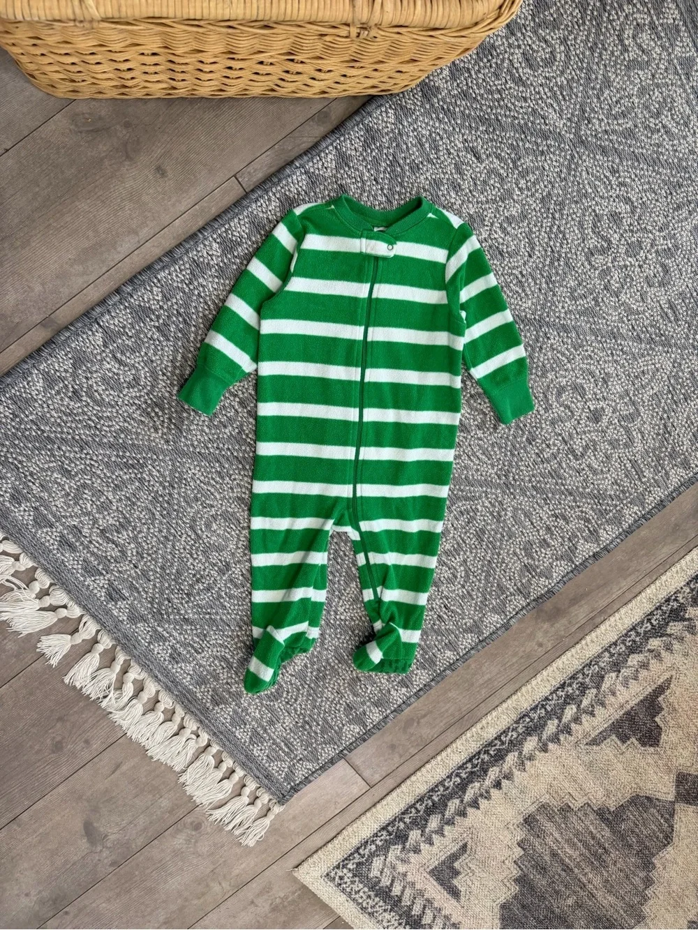 Old Navy Green and White Striped Footed One-Piece 6-12 Months Baby Boy